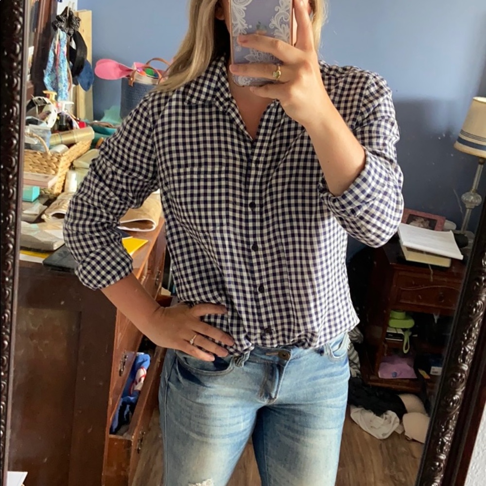 Gap button down gingham boyfriend shirt